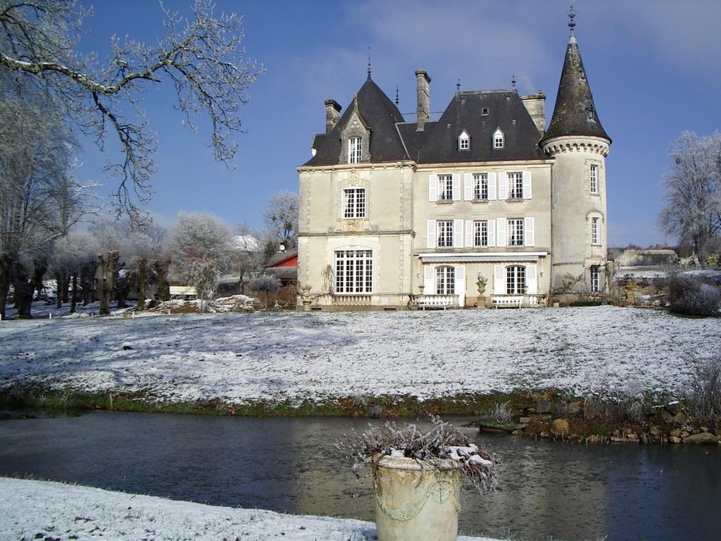 Chateau De La Chabroulie Isle Exterior foto